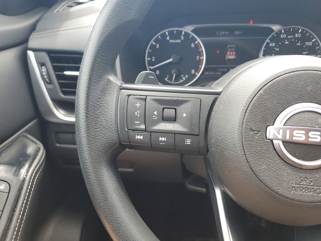 Used 2024 Nissan Rogue SV image 29