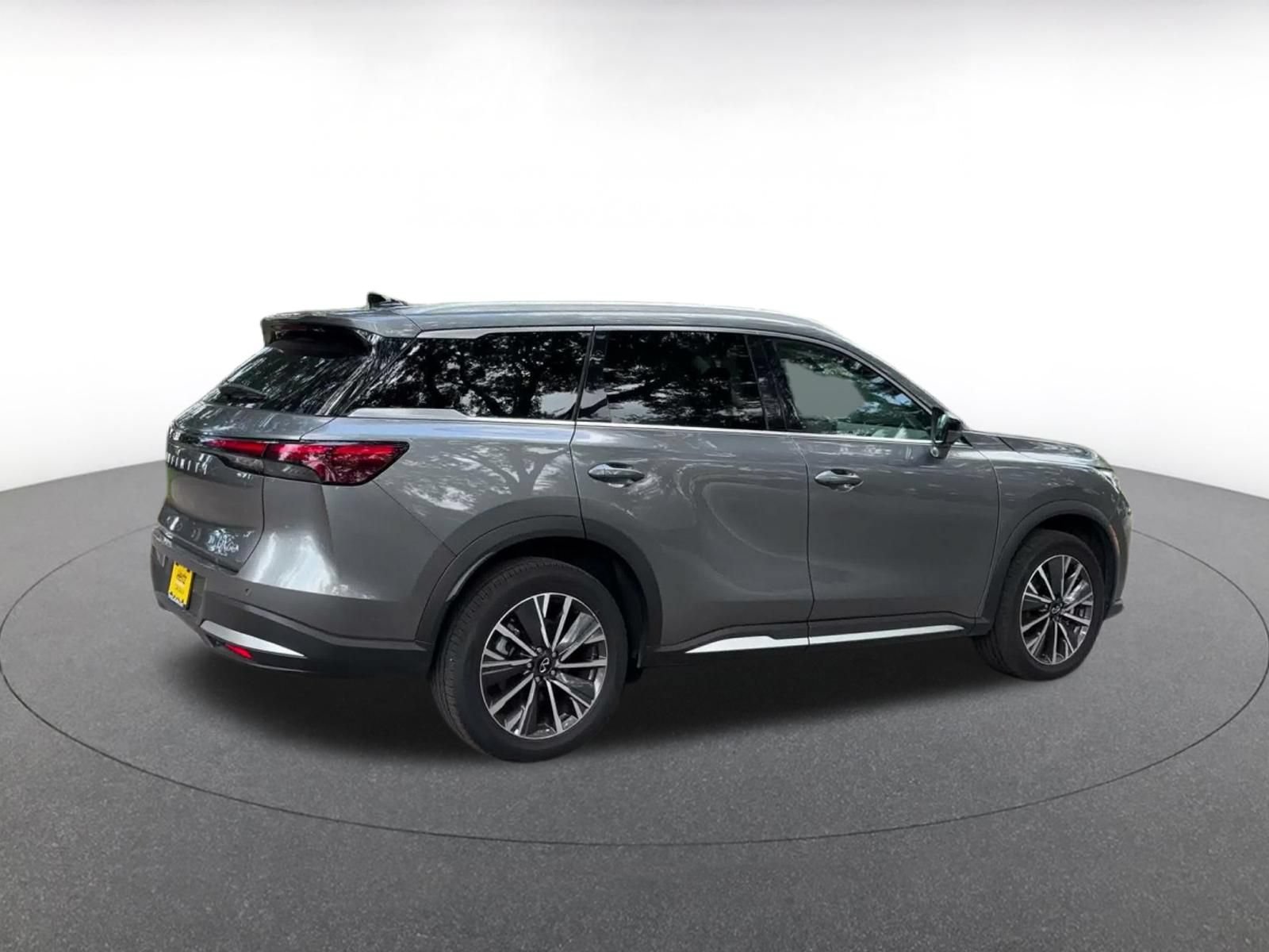 Used 2026 INFINITI QX60 Luxe FWD image 15