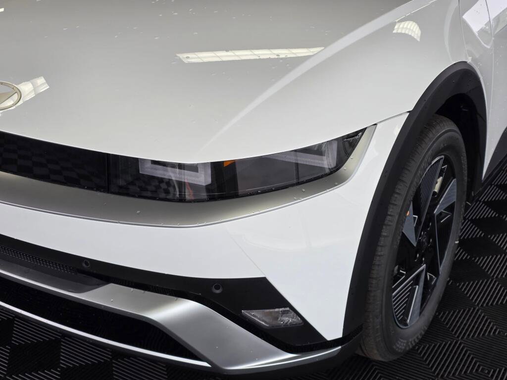 New 2026 Hyundai Ioniq 5 SEL image 10