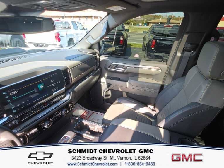 Used 2024 Chevrolet Silverado 1500 ZR2 image 16