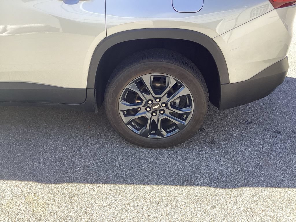 Used 2021 Chevrolet Traverse RS AWD/4WD image 21