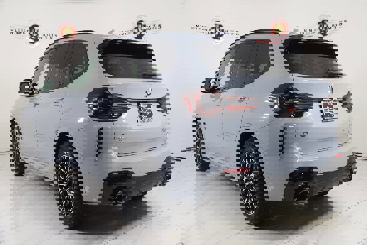 Used 2024 BMW X3 M40i image 4