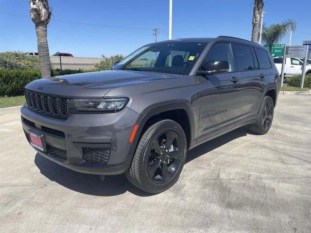 Used 2021 Jeep Grand Cherokee L Laredo image 4