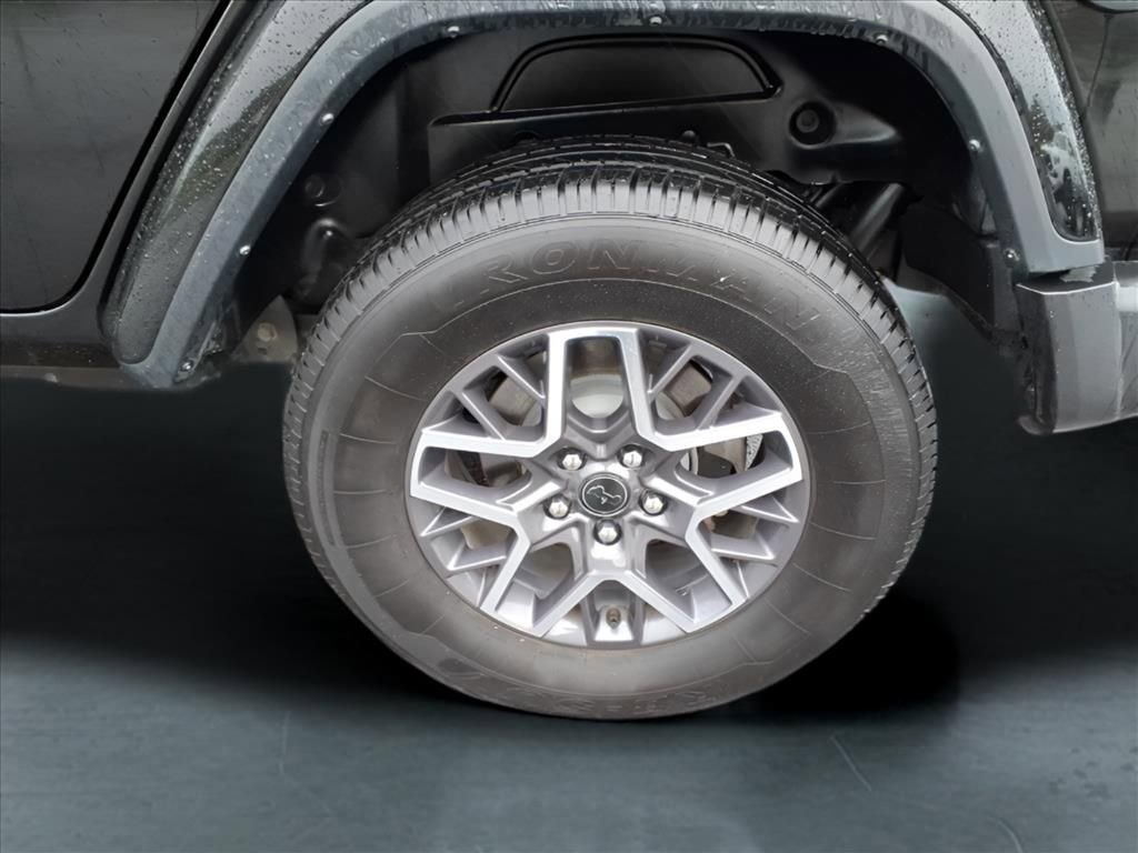 Used 2024 Jeep Wrangler Sahara image 5