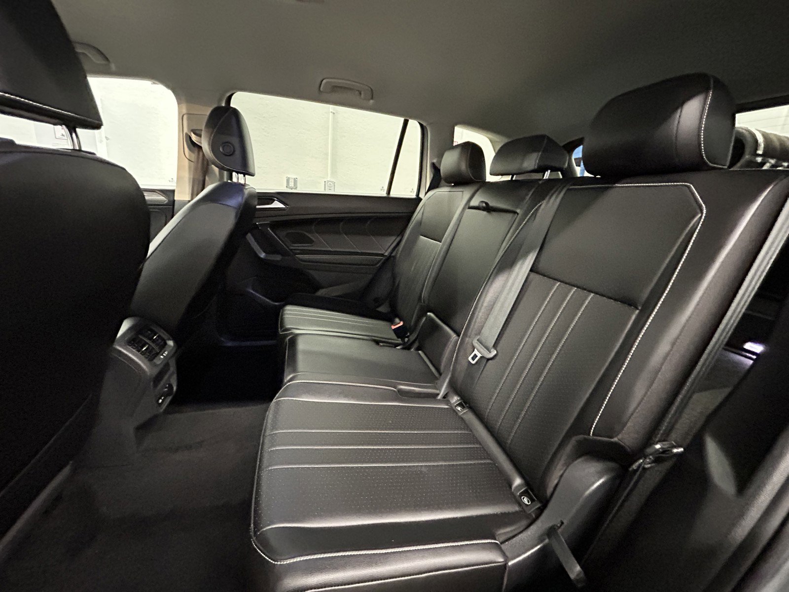 Used 2024 Volkswagen Tiguan SE image 12