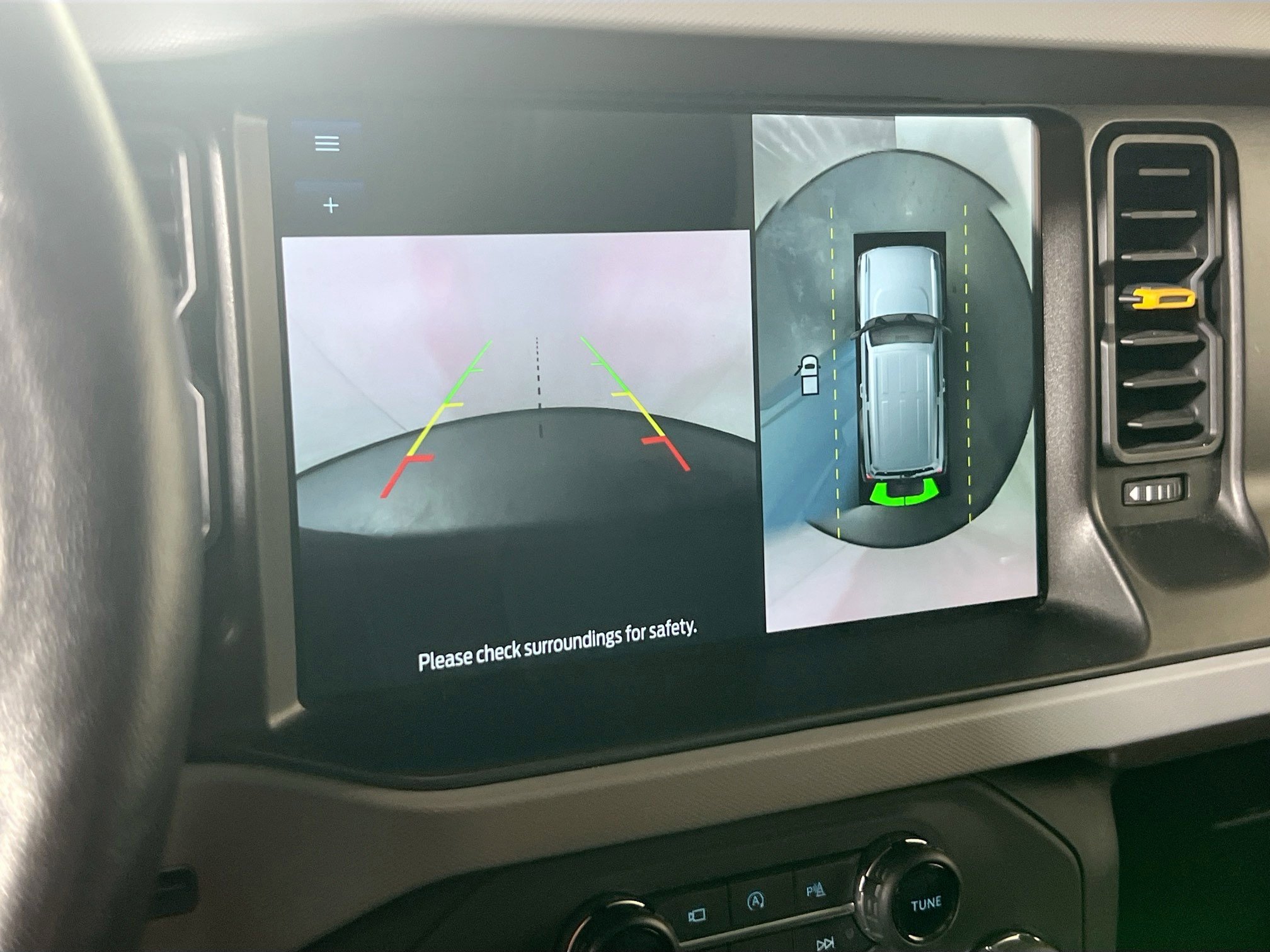 Used 2022 Ford Bronco Badlands image 15