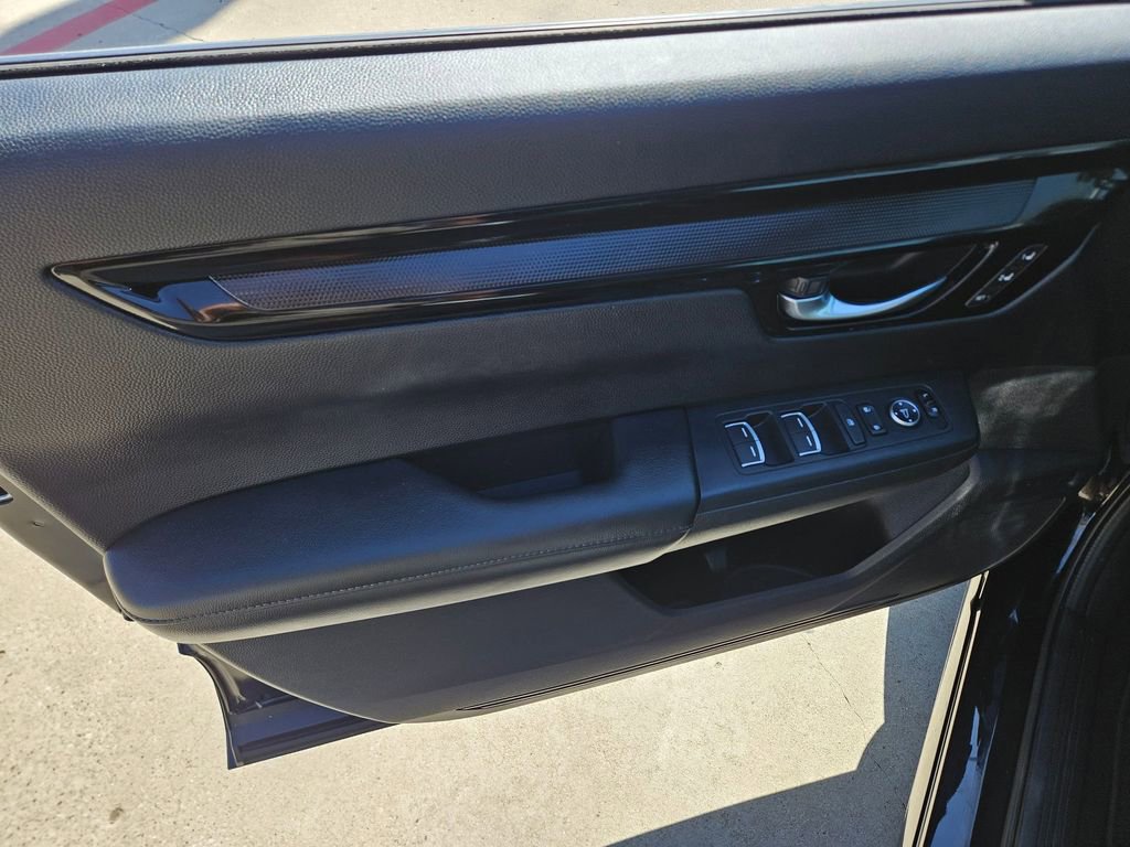 Used 2025 Honda CR-V EX-L image 14