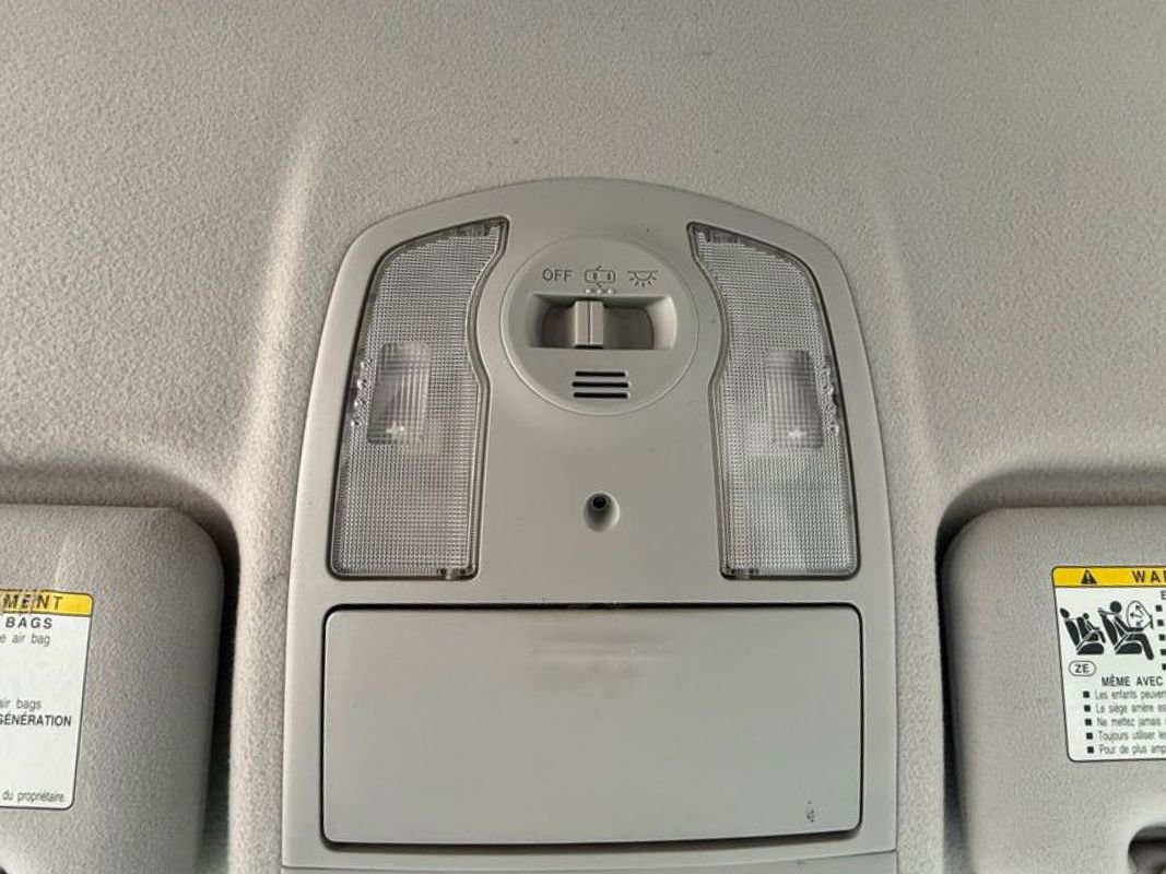 Used 2015 Toyota Prius Three image 33