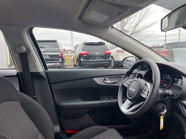 Certified 2023 Kia Forte LXS image 31