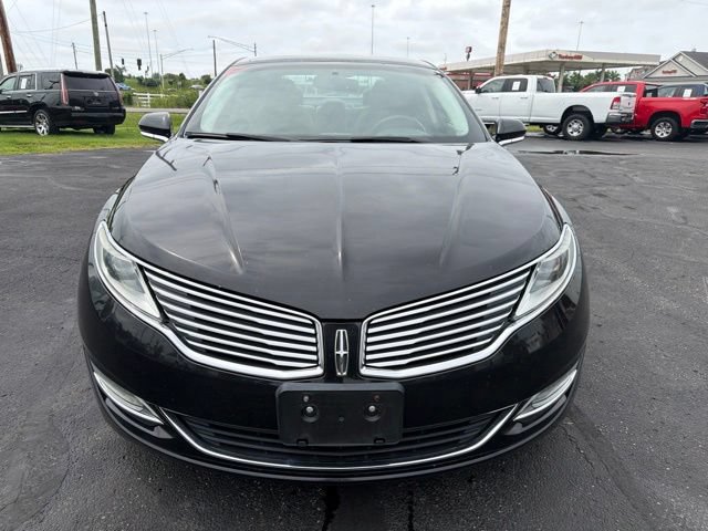 Used 2014 Lincoln MKZ AWD image 2
