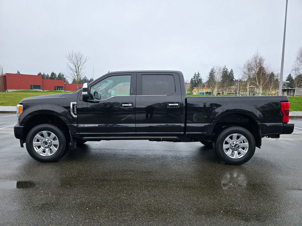 Used 2019 Ford F350 Platinum w/ Platinum Ultimate Package image 2