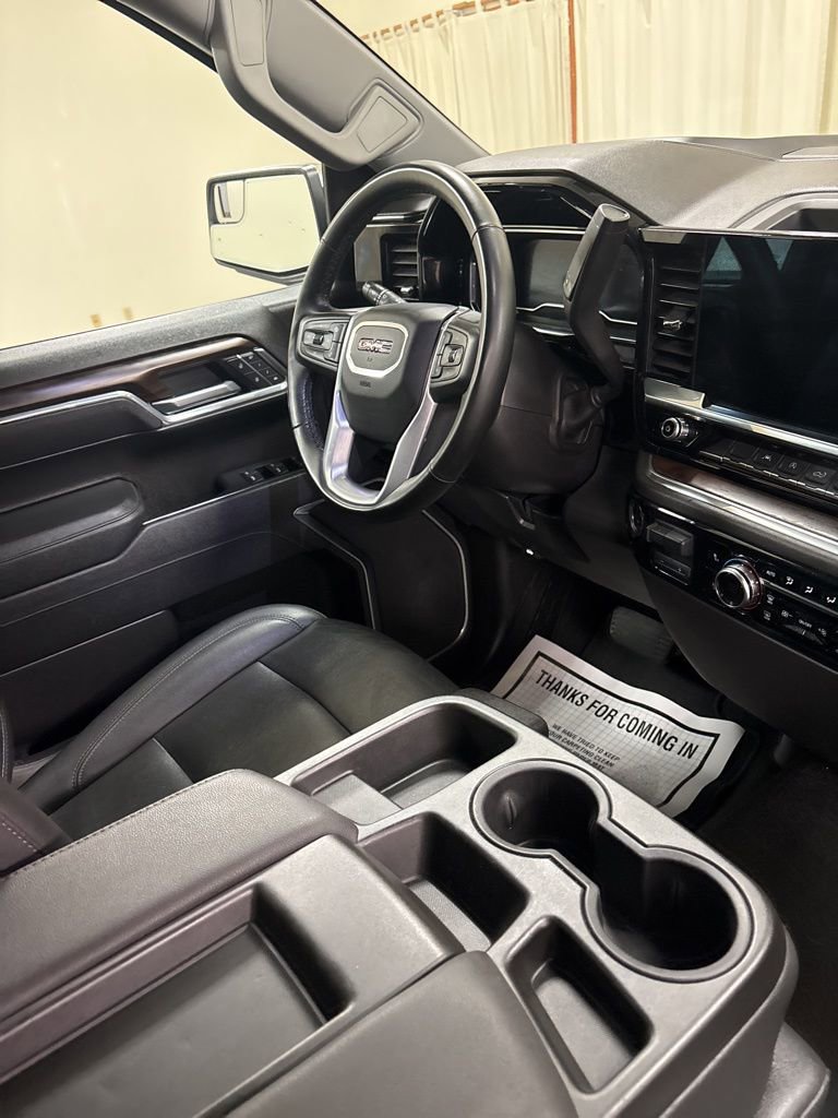 Used 2025 GMC Sierra 1500 SLT image 27