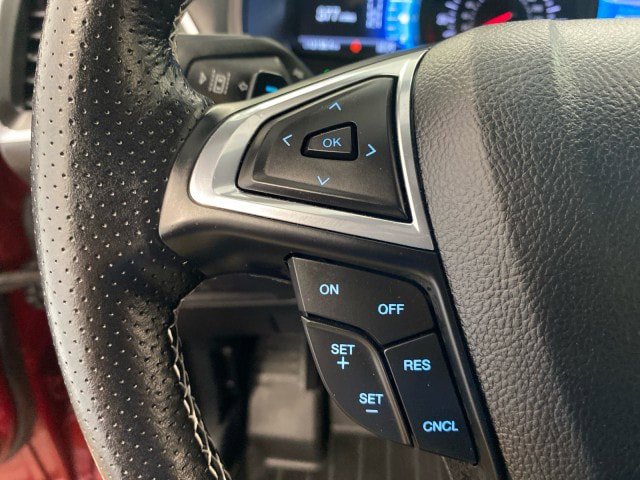 Used 2022 Ford Edge ST w/ Cargo Accessory Package AWD/4WD image 18
