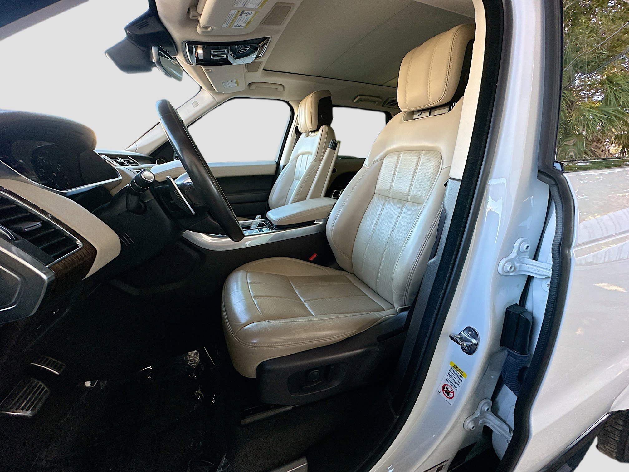 Used 2021 Land Rover Range Rover Sport HSE Silver Edition image 21