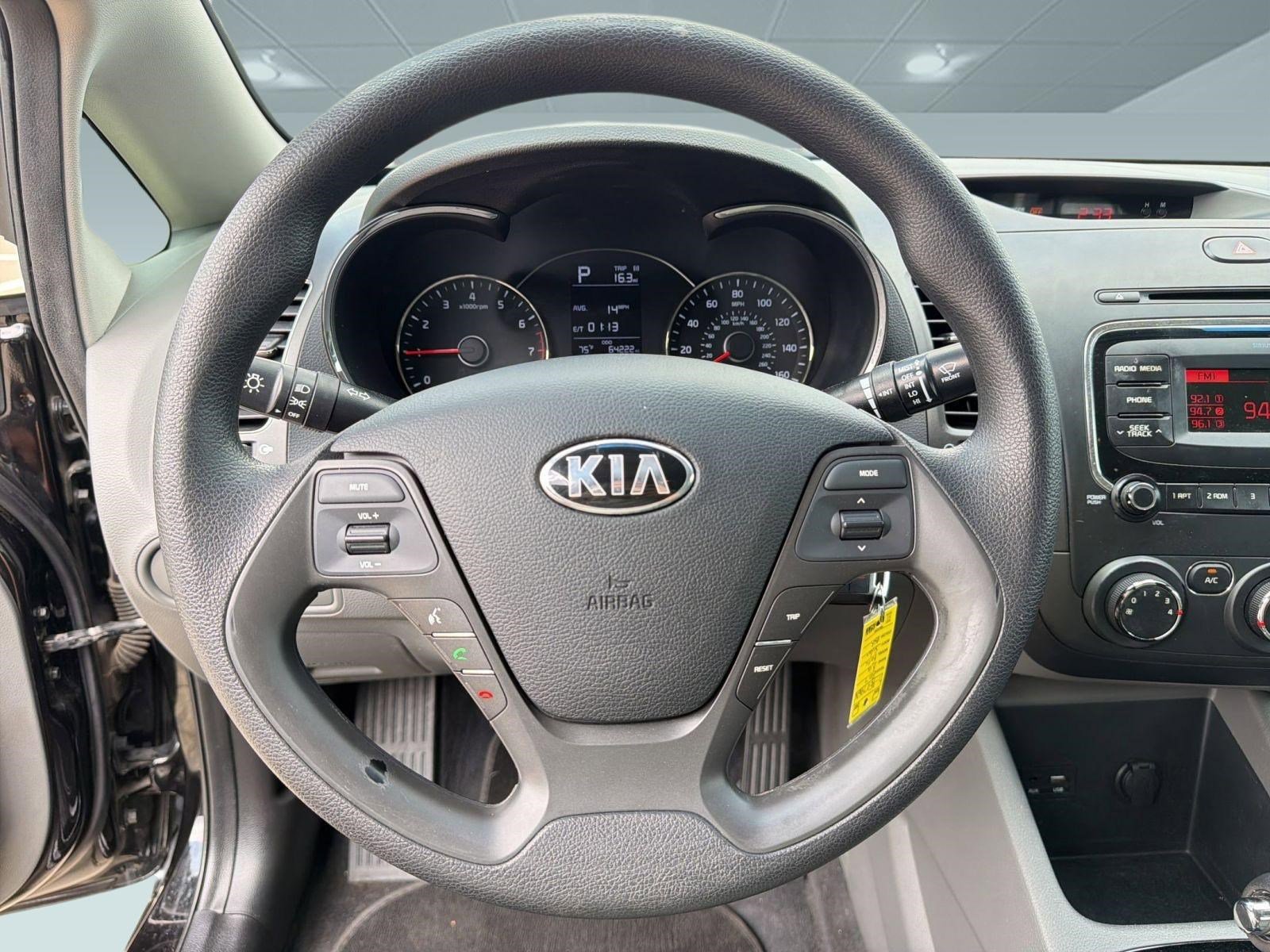 Used 2017 Kia Forte LX image 17