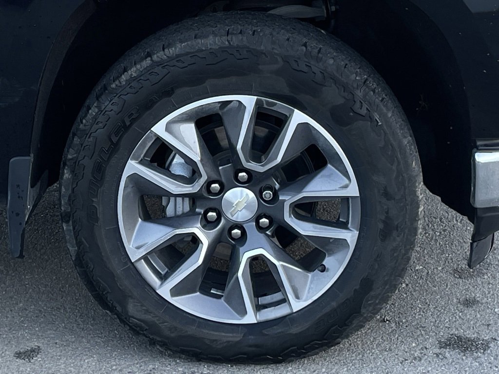 Used 2021 Chevrolet Silverado 1500 LT w/ Texas Edition Plus image 31