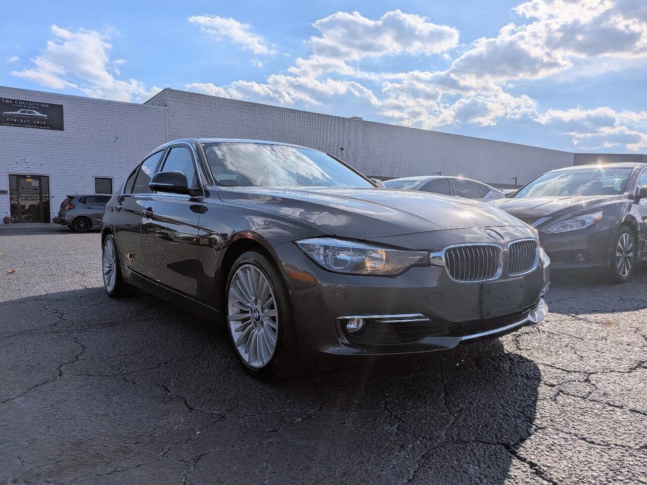 Used 2013 BMW 328i xDrive Sedan AWD/4WD image 9