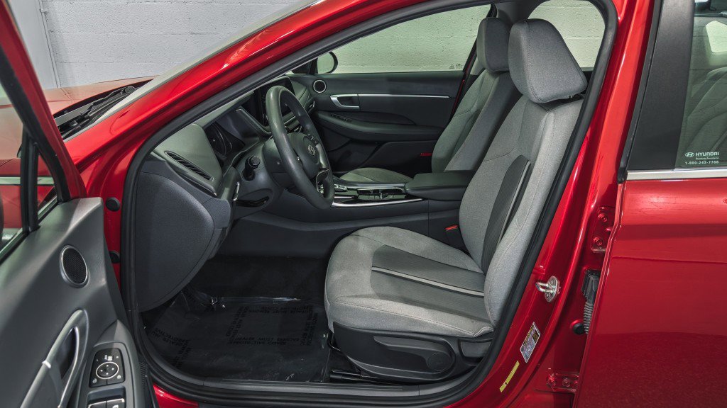 Used 2022 Hyundai Sonata SE image 11