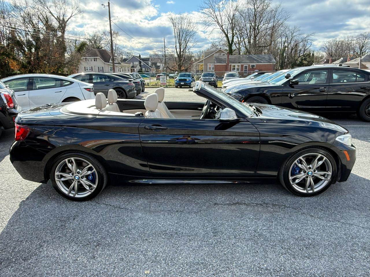 Used 2015 BMW M235i Convertible RWD image 23
