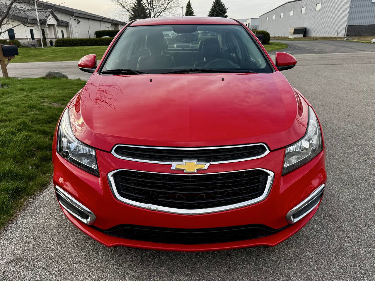 Used 2015 Chevrolet Cruze LT image 3