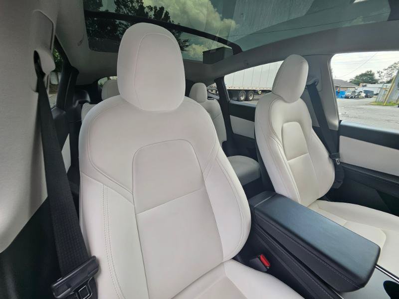 Used 2022 Tesla Model Y Long Range AWD/4WD image 55