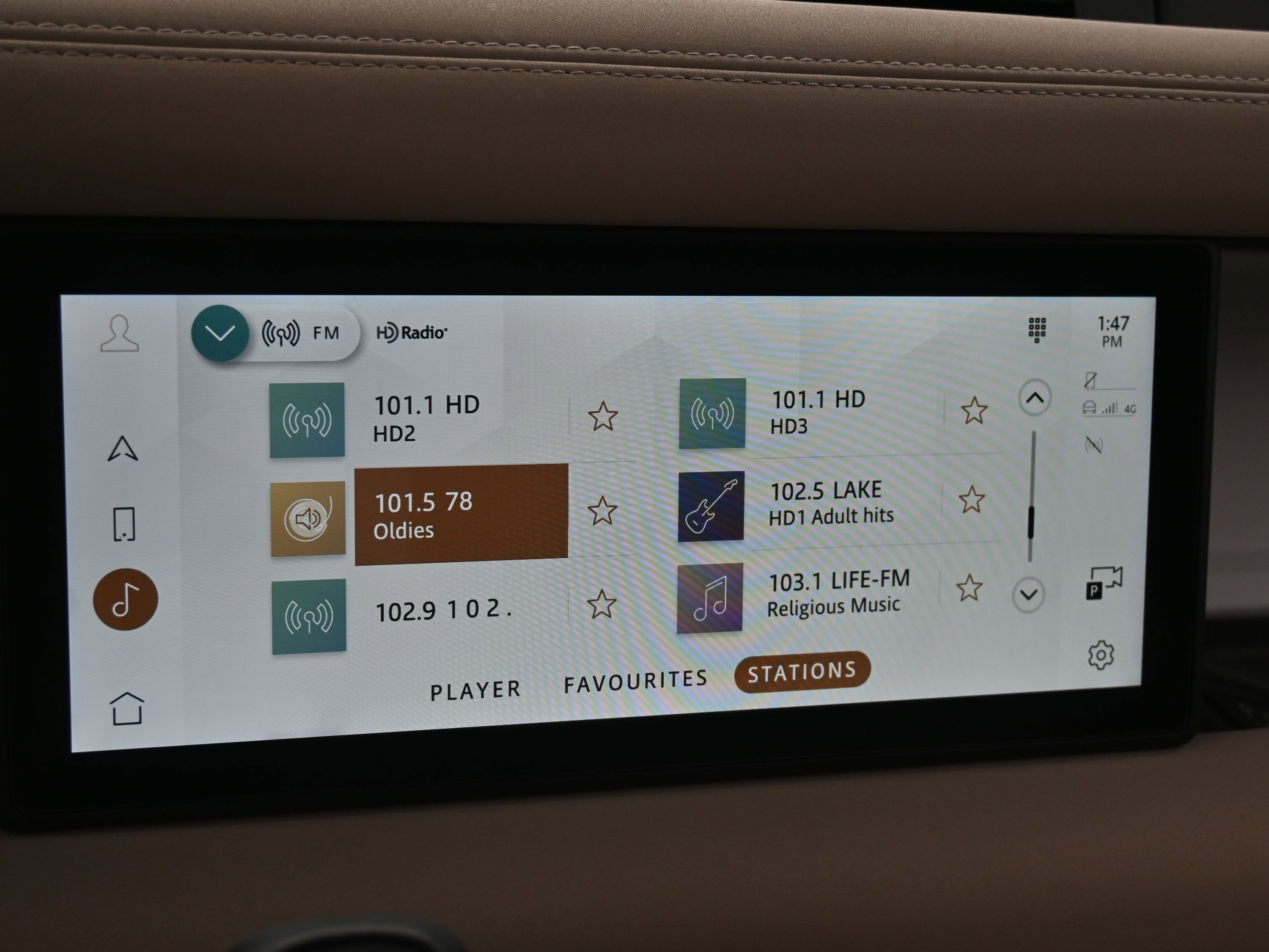 Certified 2023 Land Rover Defender 110 S image 13