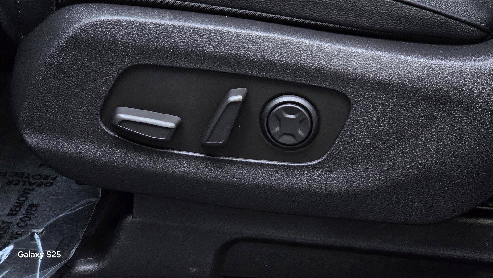 Certified 2024 Kia Carnival SX Prestige FWD image 16
