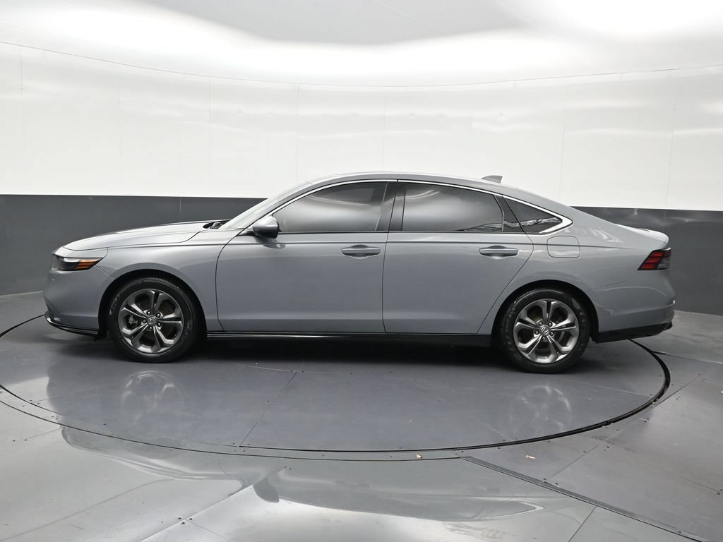 Used 2023 Honda Accord EX-L image 2