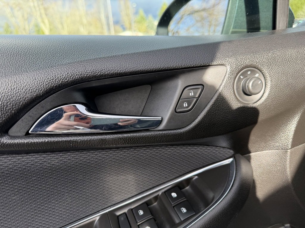 Used 2018 Chevrolet Cruze LT w/ LT Fleet Convenience Package image 13