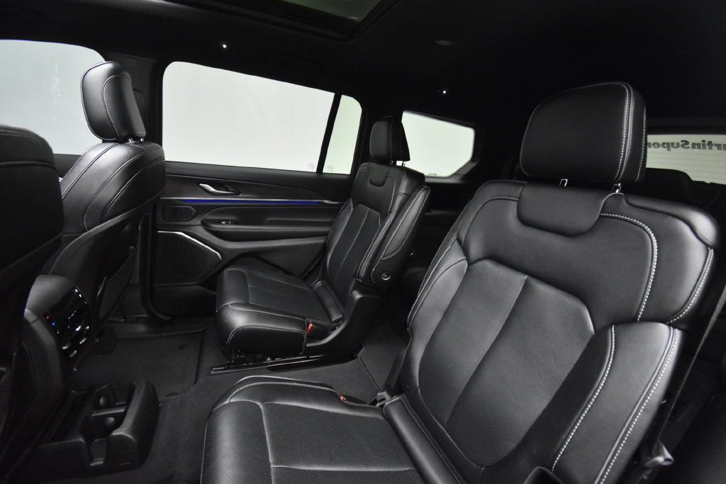 Used 2023 Jeep Grand Cherokee L Overland AWD/4WD image 20