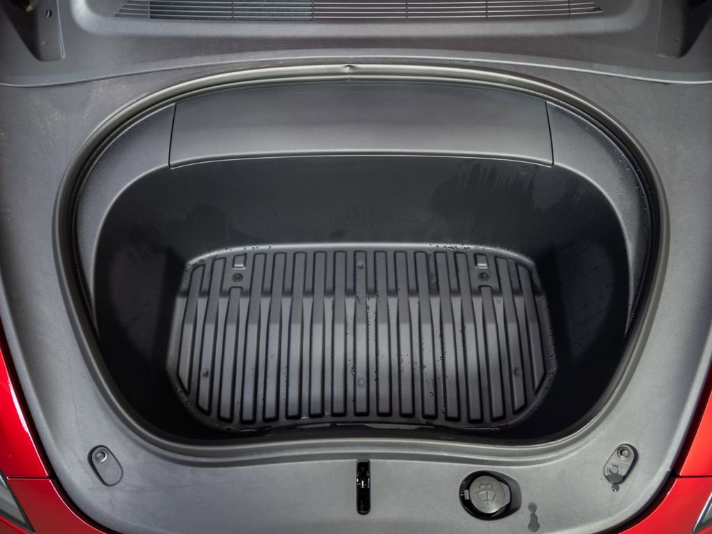 Used 2024 Tesla Model 3 Standard Range image 33