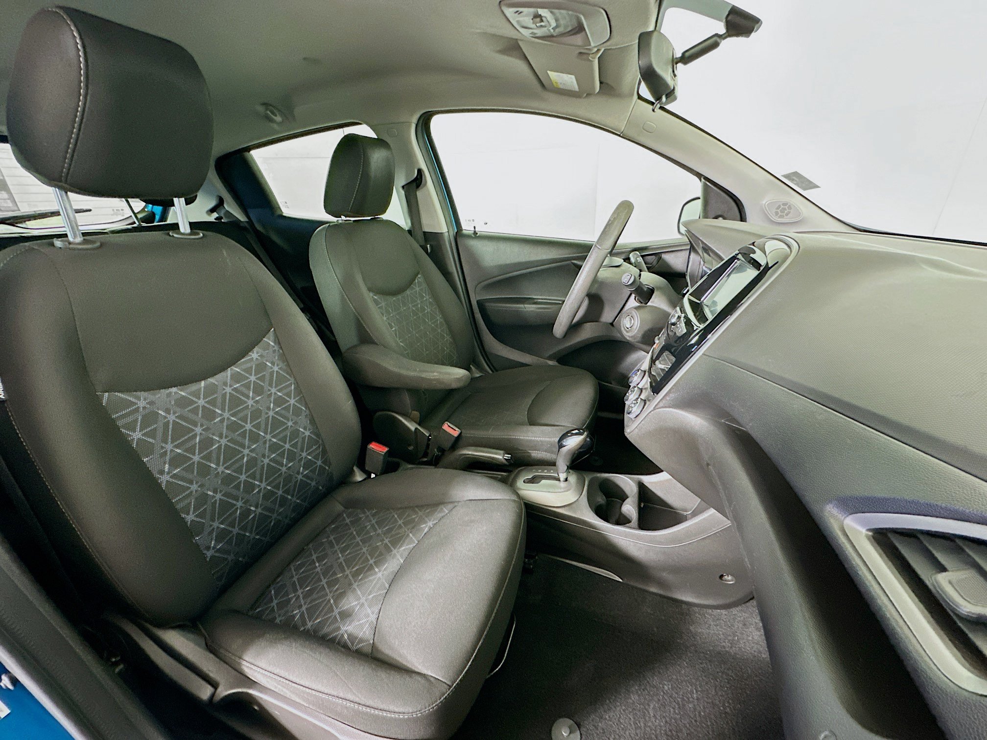Used 2020 Chevrolet Spark LS FWD image 28