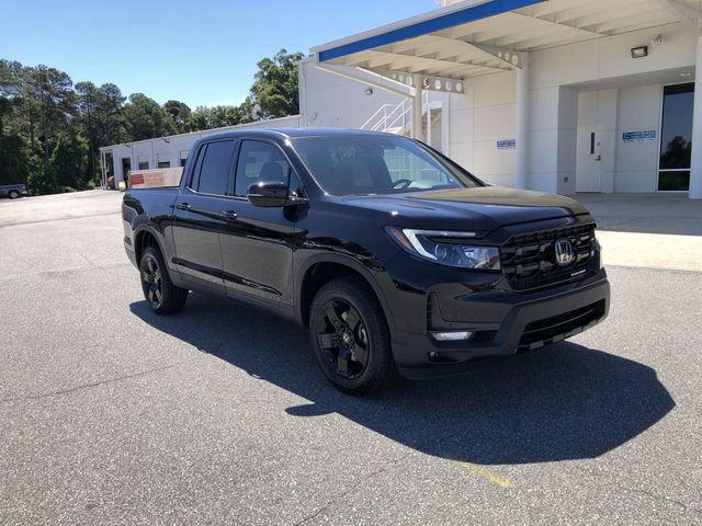 New 2026 Honda Ridgeline Black Edition image 2