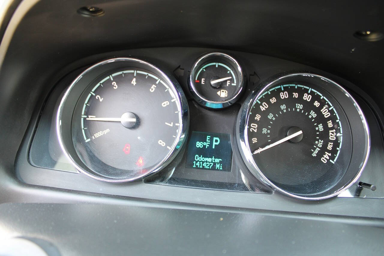 Used 2014 Chevrolet Captiva Sport LTZ FWD image 21