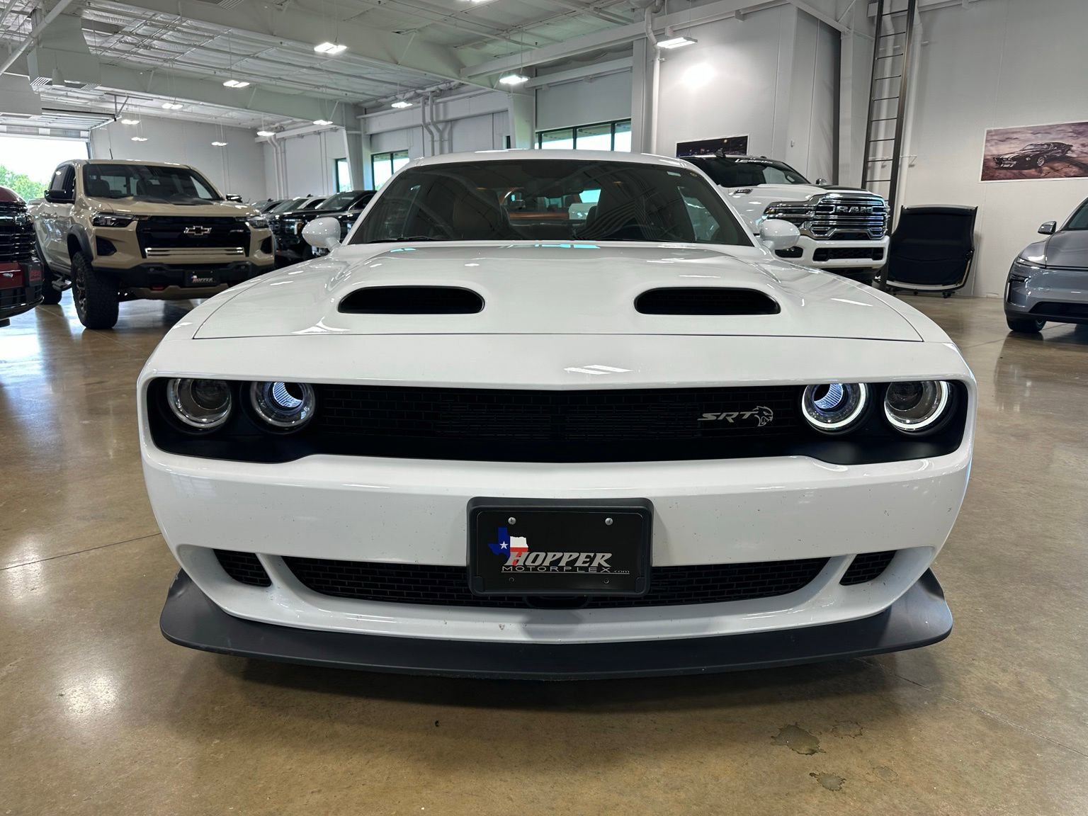 Used 2022 Dodge Challenger SRT Hellcat RWD image 2