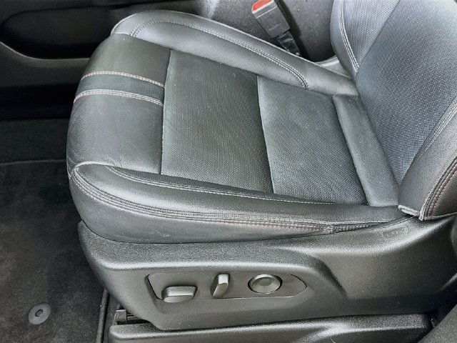 Used 2023 Chevrolet Tahoe RST AWD/4WD image 24