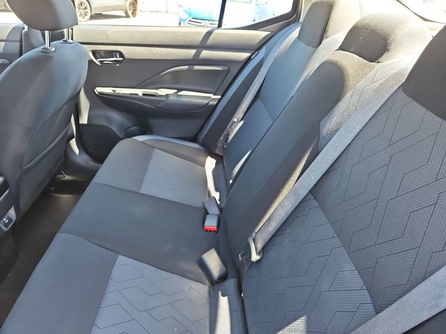 Used 2023 Nissan Versa SV FWD image 12