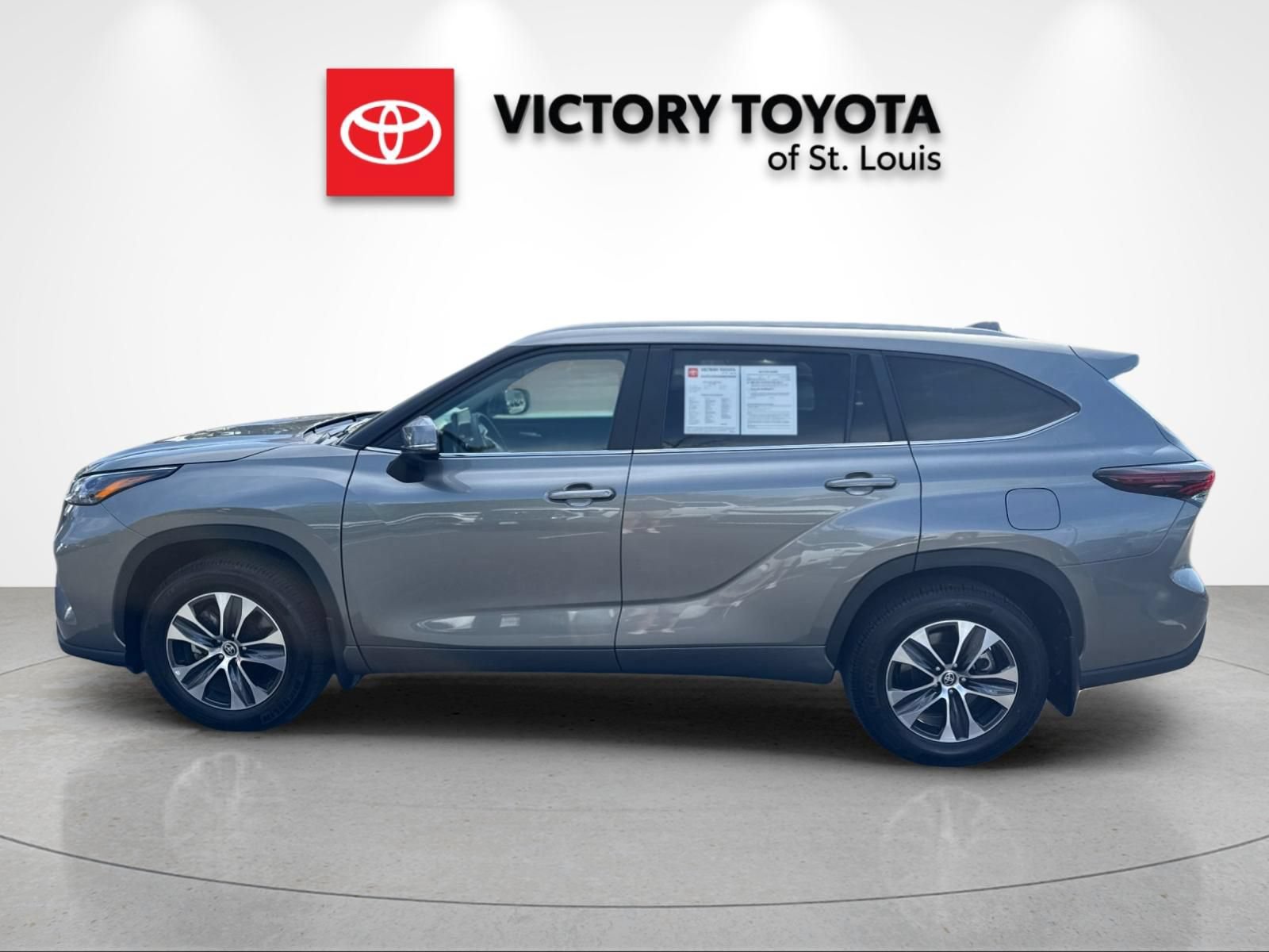 Used 2026 Toyota Highlander XLE AWD/4WD image 6