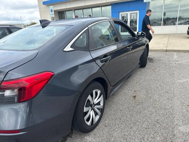 Used 2023 Honda Civic LX image 2