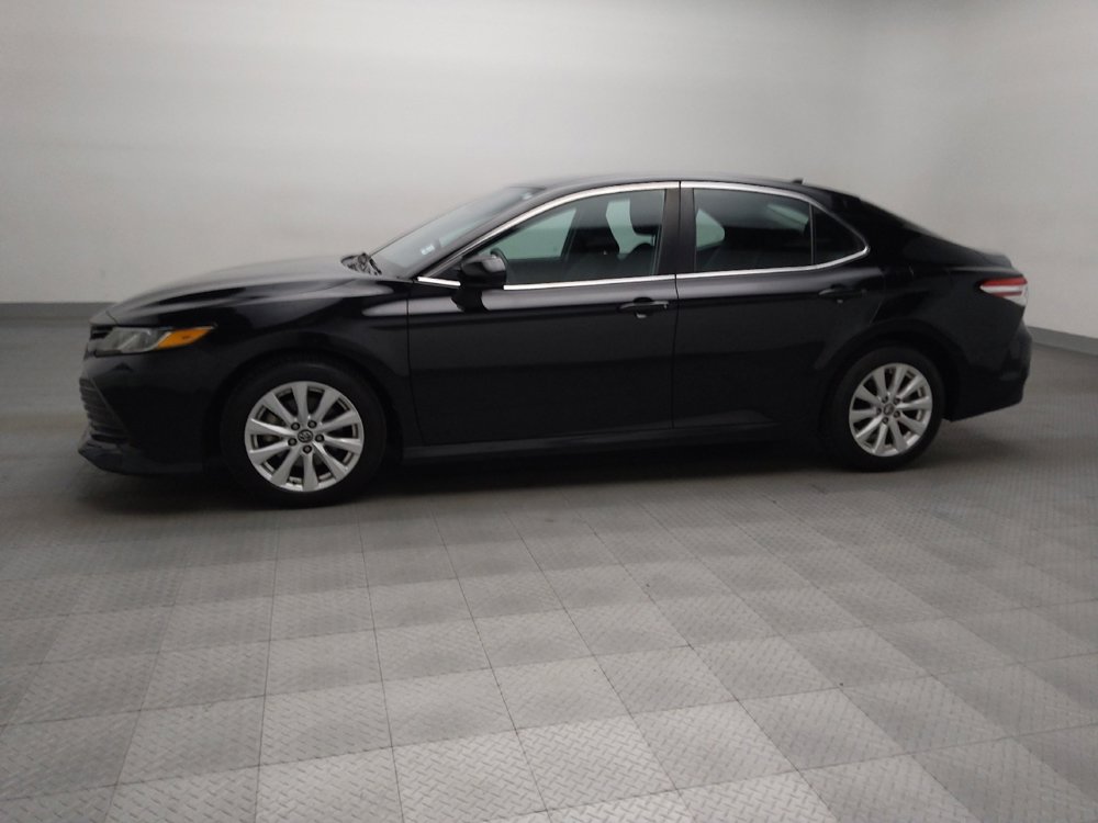 Used 2020 Toyota Camry LE image 2