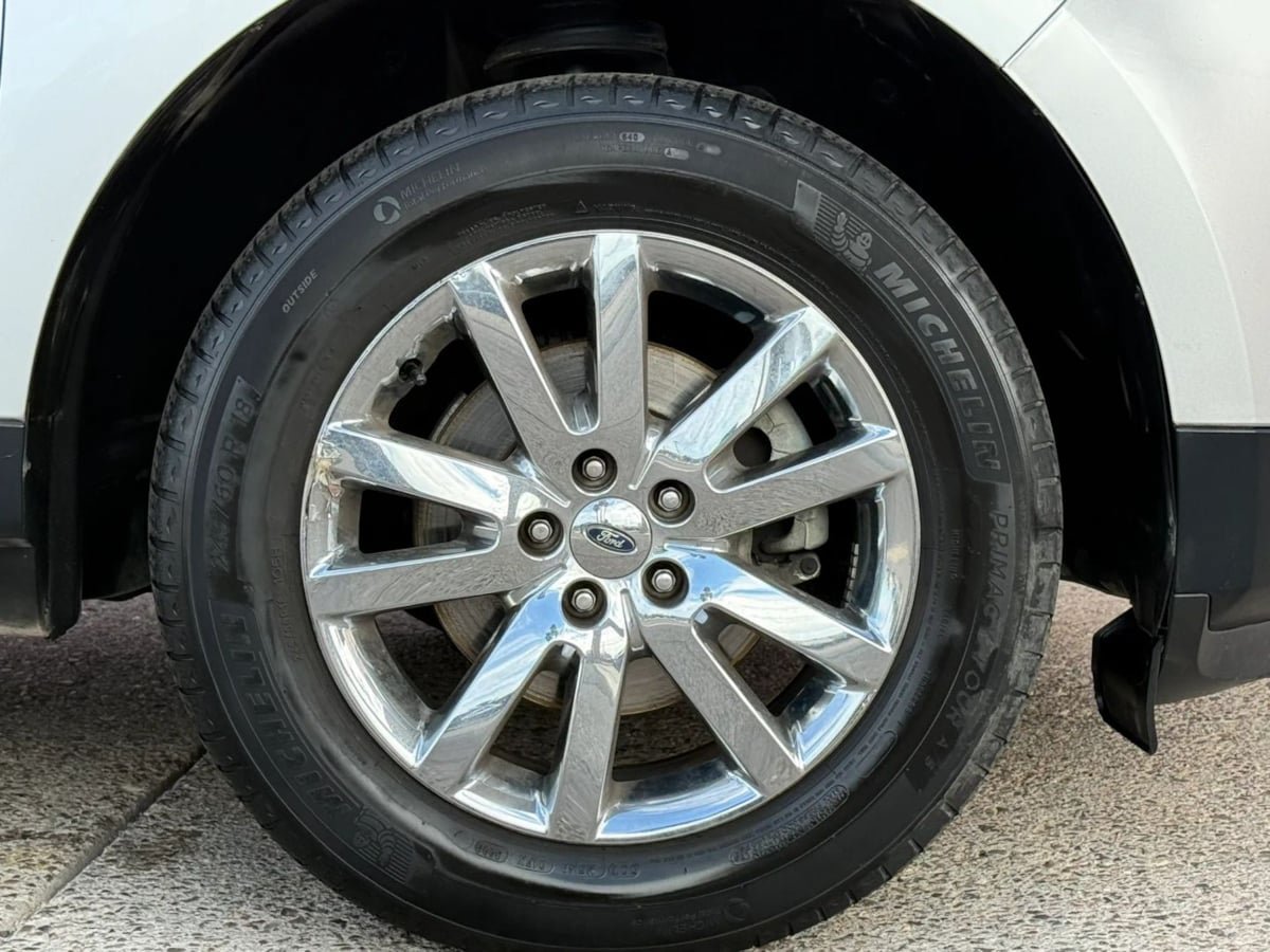 Used 2013 Ford Edge Limited FWD image 25