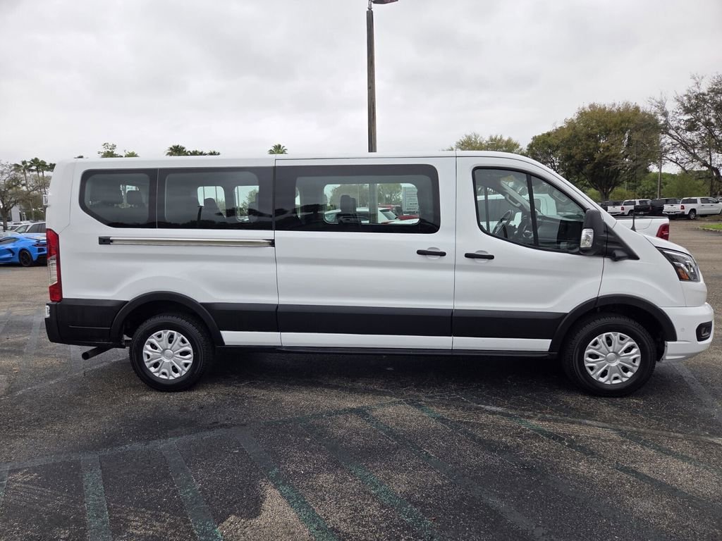 Used 2023 Ford Transit 350 XLT image 5