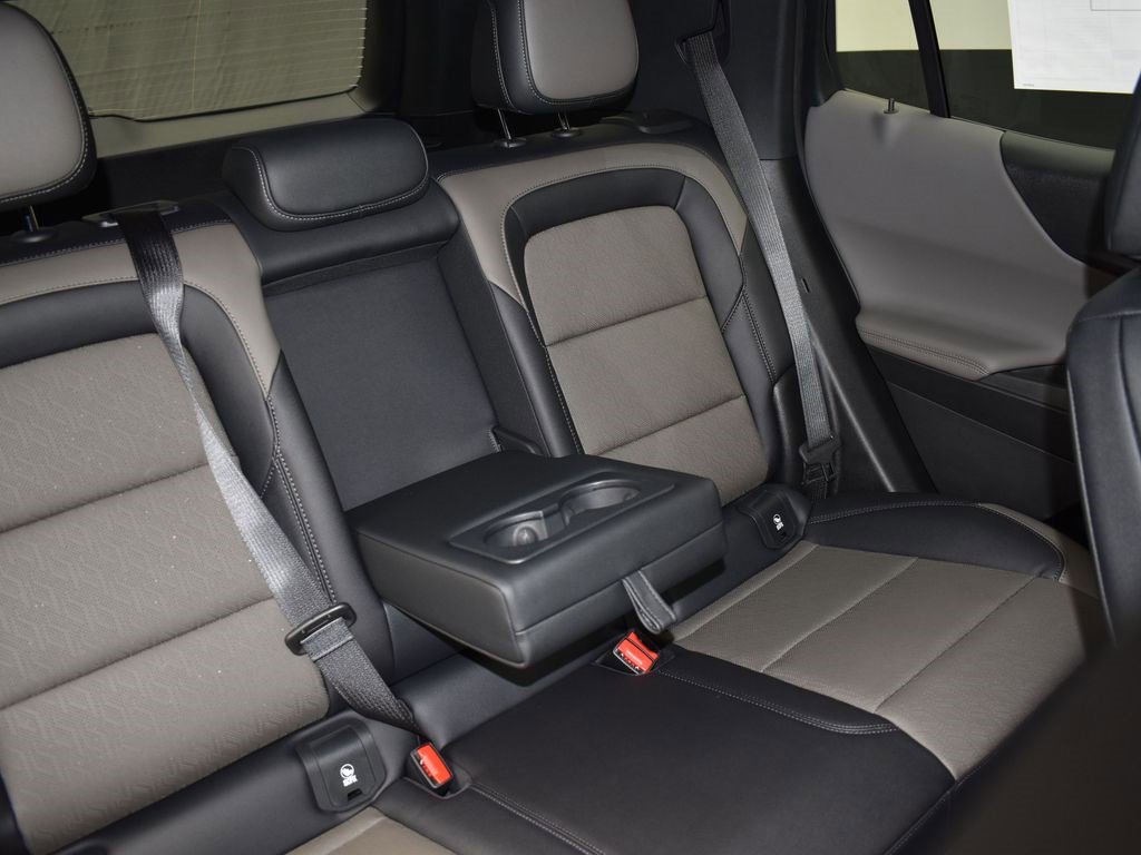 New 2026 Chevrolet Equinox LT w/ Convenience Package II image 27