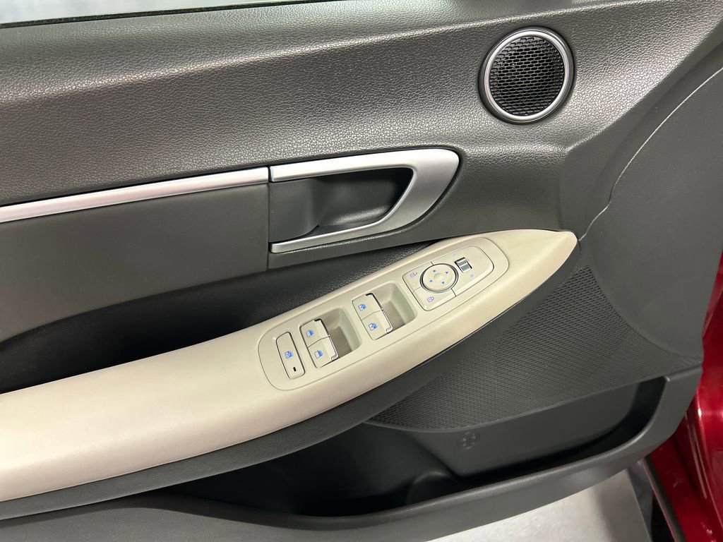 Used 2024 Hyundai Sonata SEL image 12