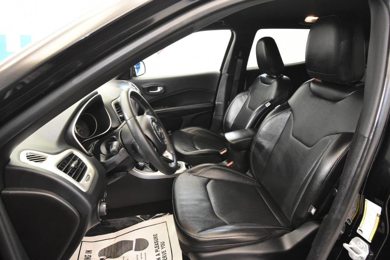Used 2021 Jeep Compass Latitude AWD/4WD image 12