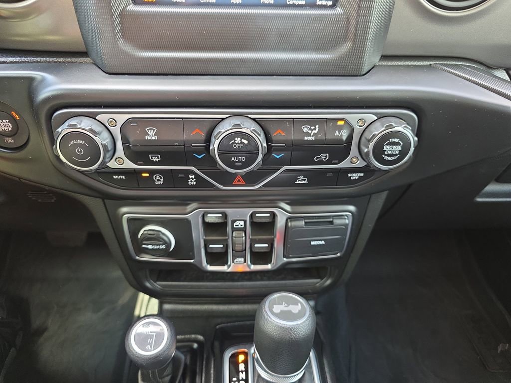 Used 2023 Jeep Wrangler Sport S image 25