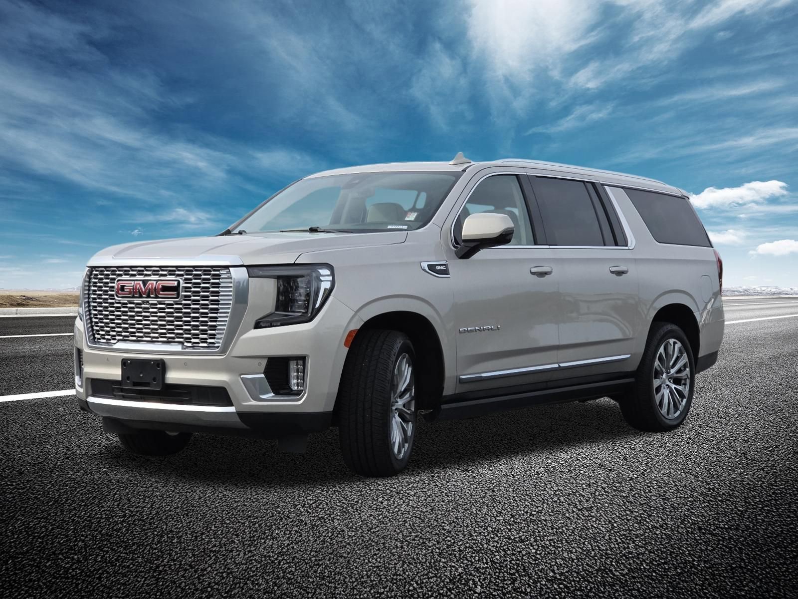 Used 2022 GMC Yukon XL Denali RWD image 16