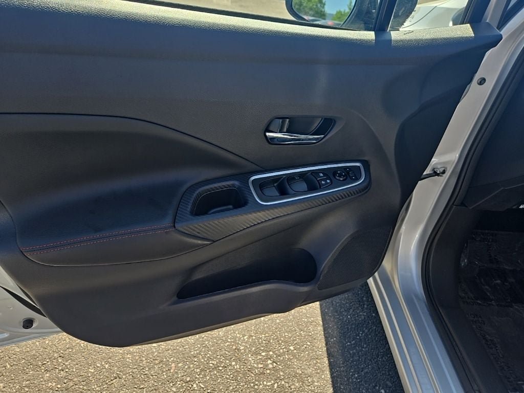 Used 2025 Nissan Versa SR w/ Trunk Package FWD image 11