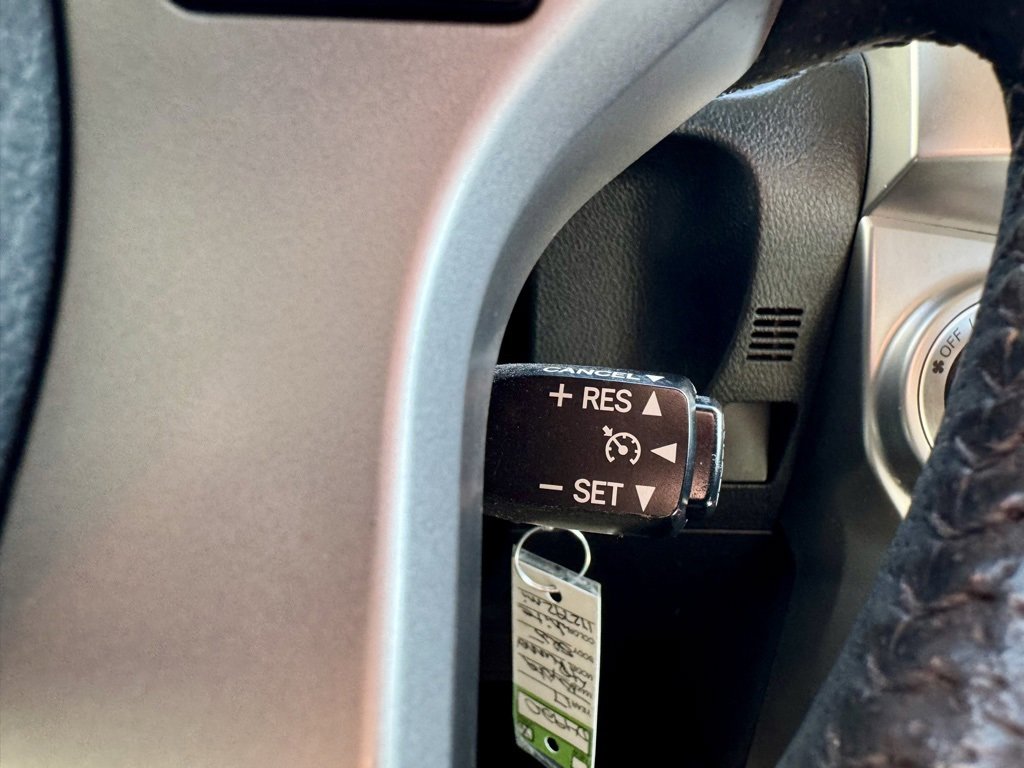 Used 2017 Toyota 4Runner SR5 Premium image 31