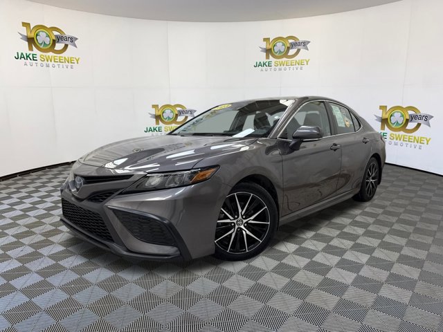 Used 2023 Toyota Camry SE image 4